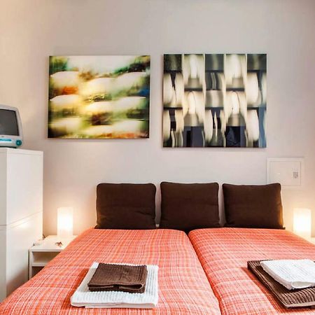 Art Gallery Apartment Lisbon Exterior photo